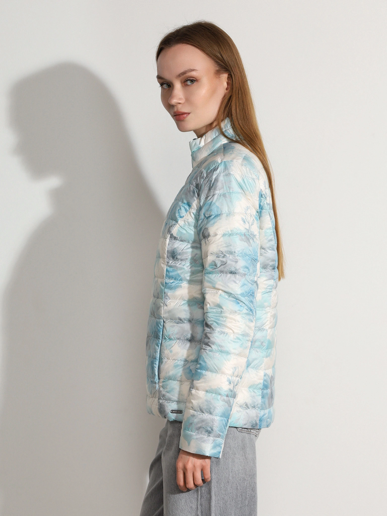 Куртка двухсторонняя голубого цвета с цветочным принтом